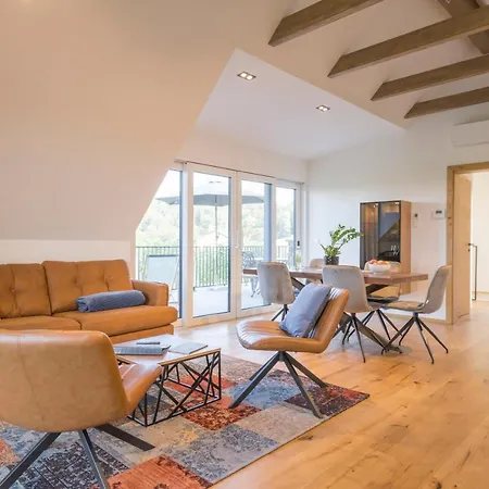 Weinzeit بيت للعطل *