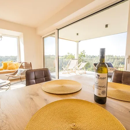 Weinzeit بيت للعطل *