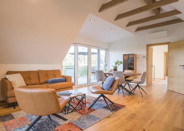 Weinzeit Ferienhaus *